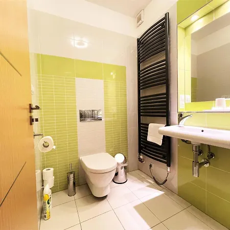 Vysinka 719 Турнов