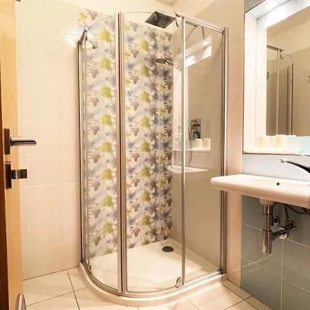 Vysinka 719 3* Турнов